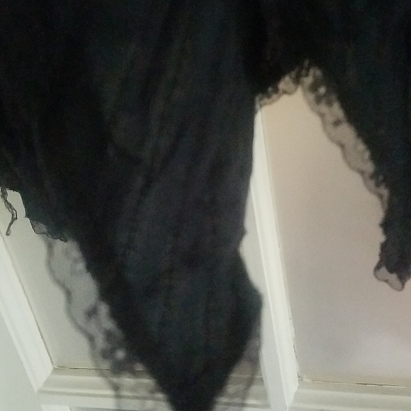 Black tiered skirt - Picture 3 of 4